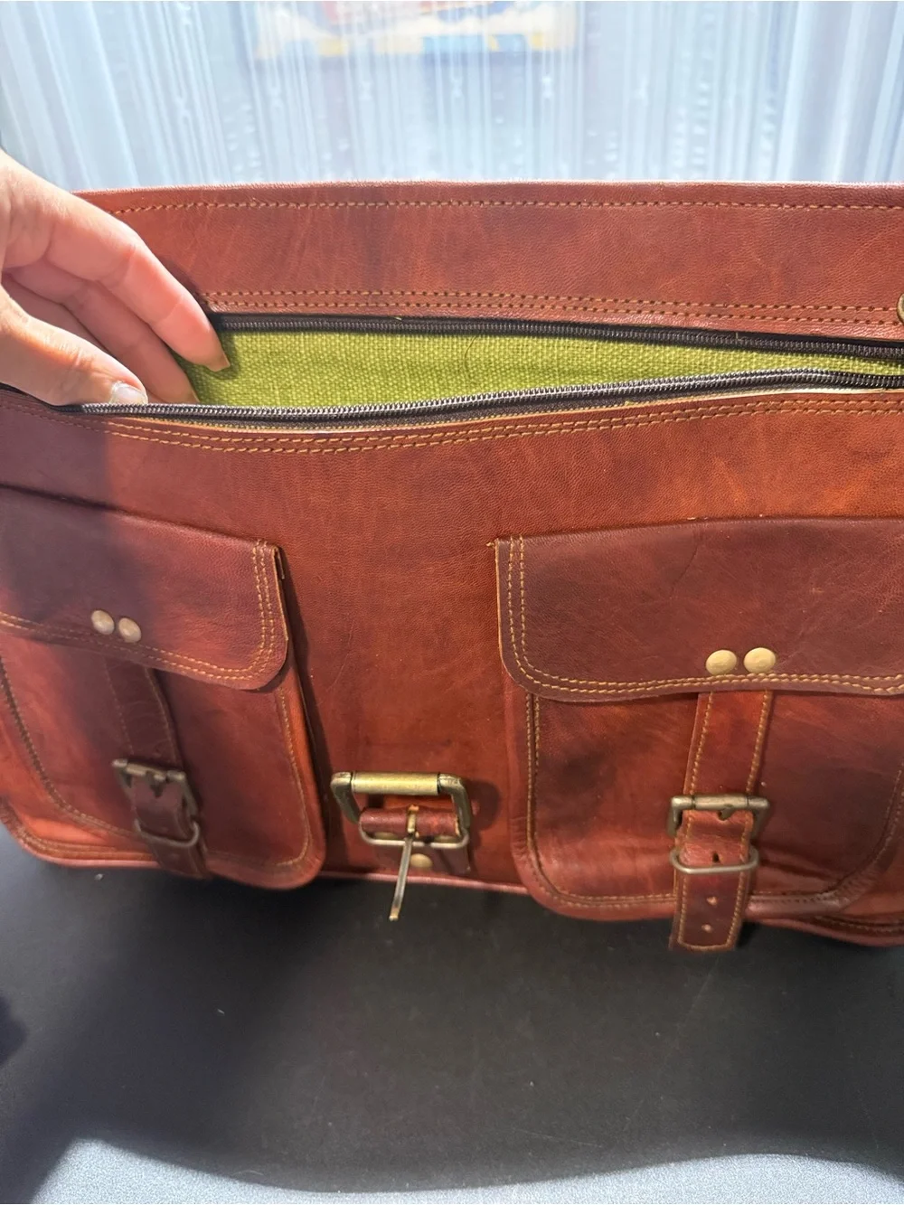Cuero-Men's Brown Leather Messenger Bag - Classic Briefcase Style-EUC